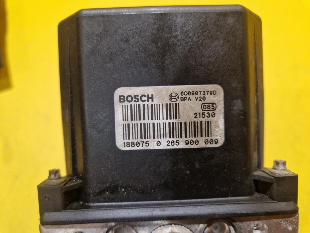 JEDNOTKA ABS - 6Q0907379D - ŠKODA FABIA I / VW POLO IV / SEAT IBIZA III, CORDOBA II - 19406