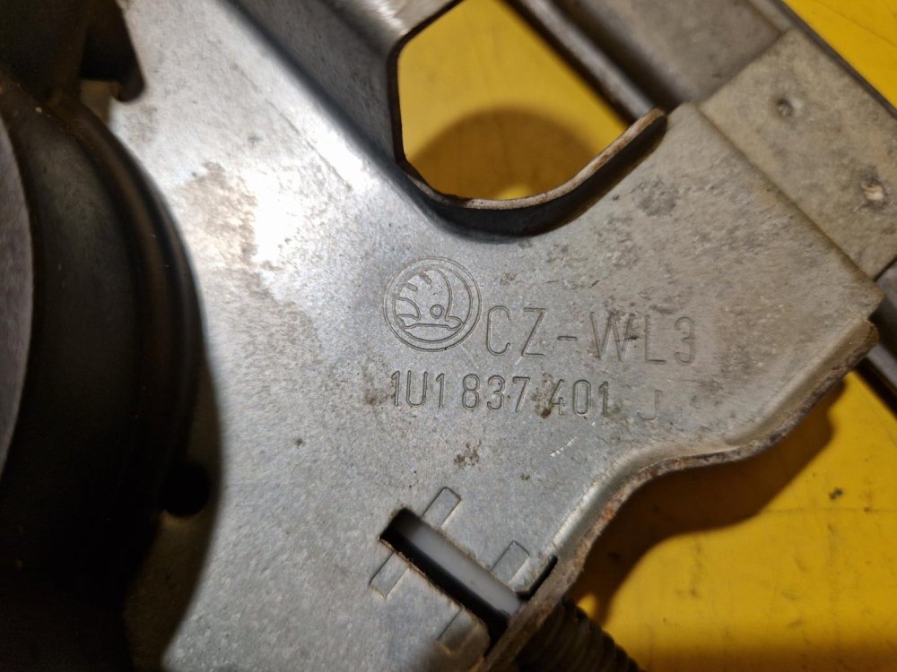 LEVÁ PŘEDNÍ STAHOVAČKA OKNA S MOTORKEM 101446203 - ŠKODA OCTAVIA I - 18596 LEVÁ PŘEDNÍ STAHOVAČKA OKNA S MOTORKEM 101446203 - ŠKODA OCTAVIA I - 18596