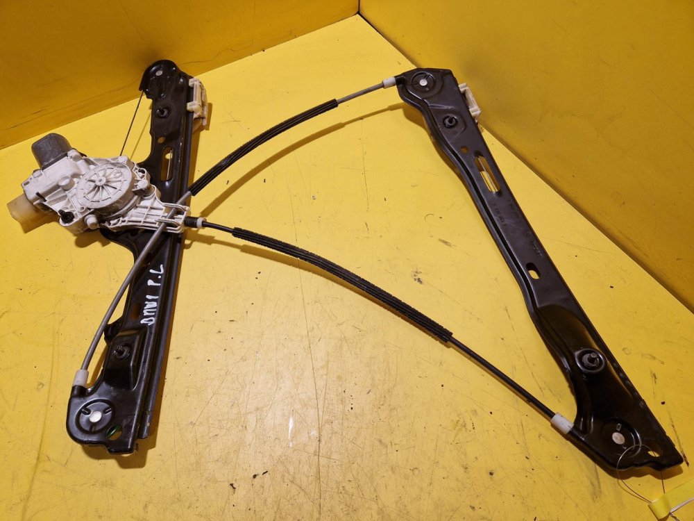 LEVÁ PŘEDNÍ STAHOVAČKA OKNA S MOTORKEM 996624101 - BMW 1 E87 (2003-2011) - 18597 LEVÁ PŘEDNÍ STAHOVAČKA OKNA S MOTORKEM 996624101 - BMW 1 E87 (2003-2011) - 18597