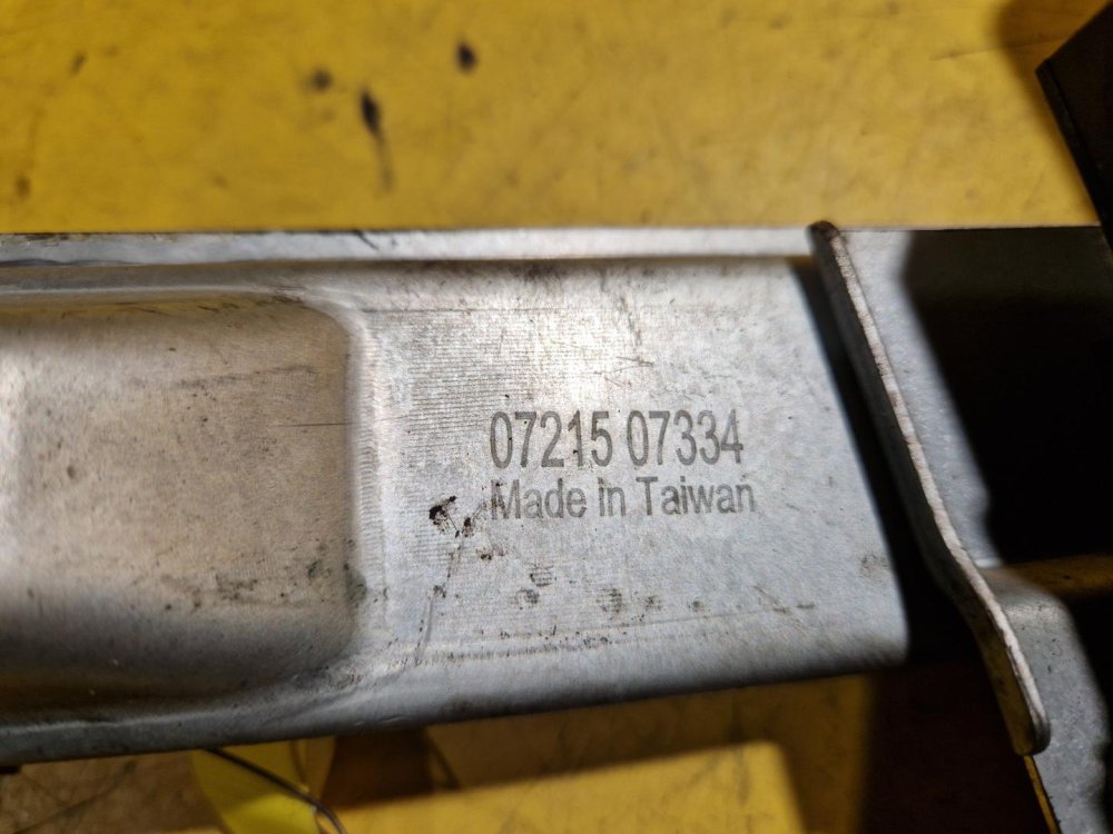 LEVÁ ZADNÍ STAHOVAČKA OKNA S MOTORKEM  71002603 - BMW 1 E87 (2003-2011) - 18598