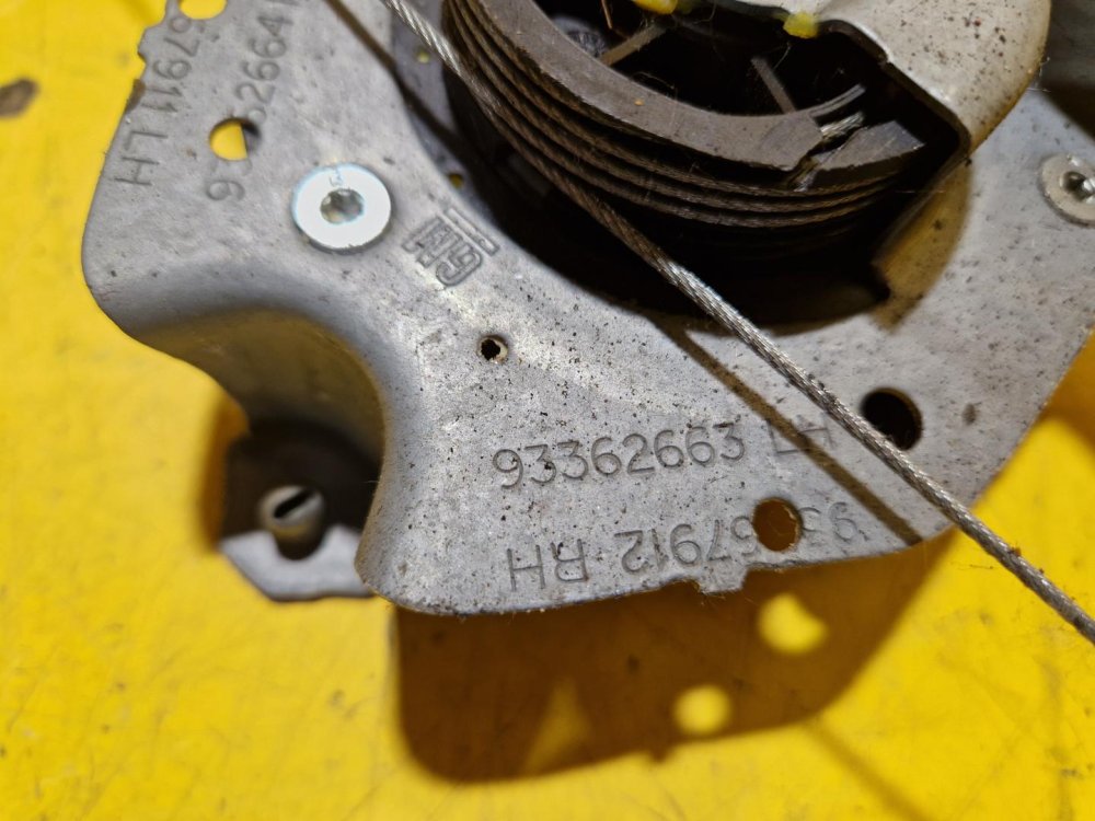 LEVÁ ZADNÍ STAHOVAČKA OKNA S MOTORKEM 93389553 OPEL MERIVA A - 18499 LEVÁ ZADNÍ STAHOVAČKA OKNA S MOTORKEM 93389553 OPEL MERIVA A - 18499