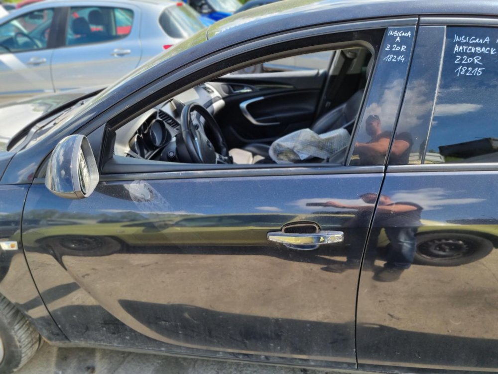 LEVÉ PŘEDNÍ DVEŘE OPEL INSIGNIA A, ČERNÉ Z20R - 18214