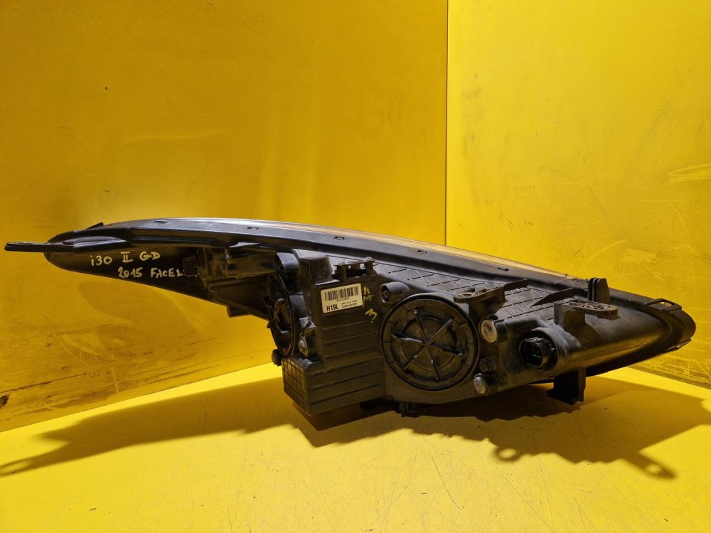 LEVÉ PŘEDNÍ SVĚTLO HYUNDAI I30 II ( GD ) - 20371 LEVÉ PŘEDNÍ SVĚTLO HYUNDAI I30 II ( GD ) - 20371