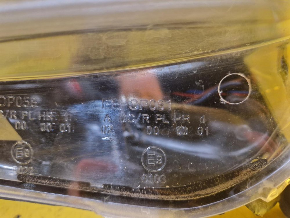 LEVÉ PŘEDNÍ SVĚTLO OPEL ASTRA H - 20139 LEVÉ PŘEDNÍ SVĚTLO OPEL ASTRA H - 20139