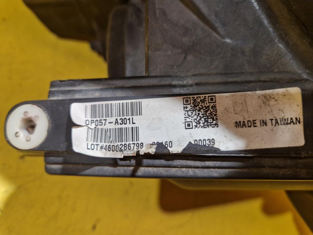 LEVÉ PŘEDNÍ SVĚTLO OPEL ASTRA H - 20139 LEVÉ PŘEDNÍ SVĚTLO OPEL ASTRA H - 20139