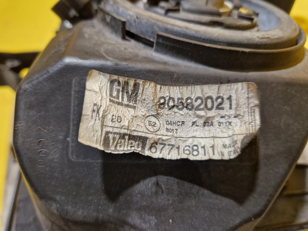 LEVÉ PŘEDNÍ SVĚTLO OPEL ZAFIRA A - 20855 LEVÉ PŘEDNÍ SVĚTLO OPEL ZAFIRA A - 20855