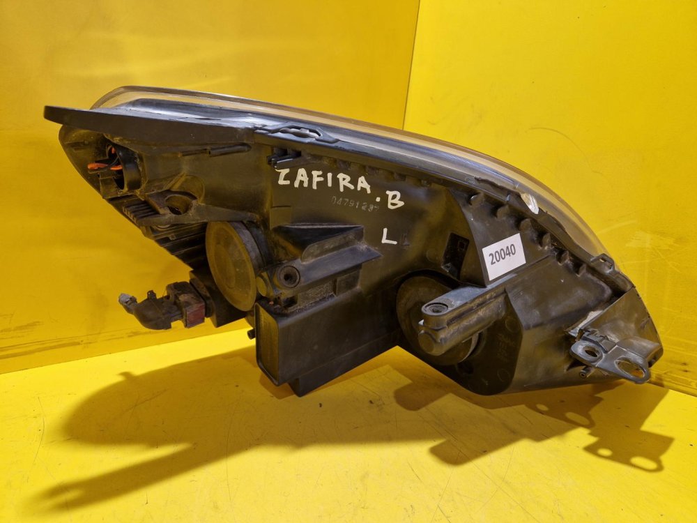 LEVÉ PŘEDNÍ SVĚTLO OPEL ZAFIRA B - 20040 LEVÉ PŘEDNÍ SVĚTLO OPEL ZAFIRA B - 20040