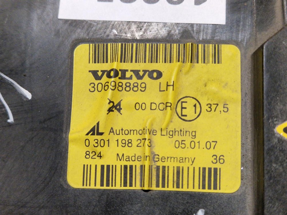 LEVÉ PŘEDNÍ SVĚTLO XENON VOLVO V50, S40 II - 19085 LEVÉ PŘEDNÍ SVĚTLO XENON VOLVO V50, S40 II - 19085