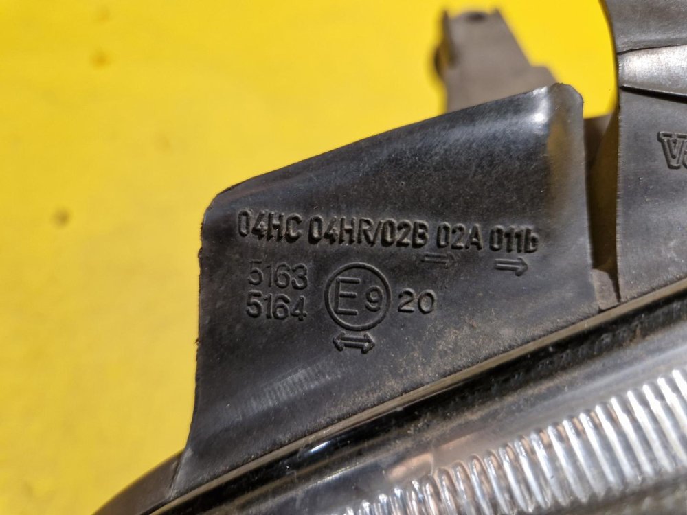 LEVÉ PŘEDNÍ SVĚTLO VW GOLF IV , BEZ MLHOVKY - 18023 LEVÉ PŘEDNÍ SVĚTLO VW GOLF IV , BEZ MLHOVKY - 18023