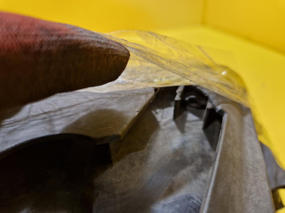 LEVÉ PŘEDNÍ SVĚTLO VW PASSAT B6 S ČOČKOU - 18962 LEVÉ PŘEDNÍ SVĚTLO VW PASSAT B6 S ČOČKOU - 18962