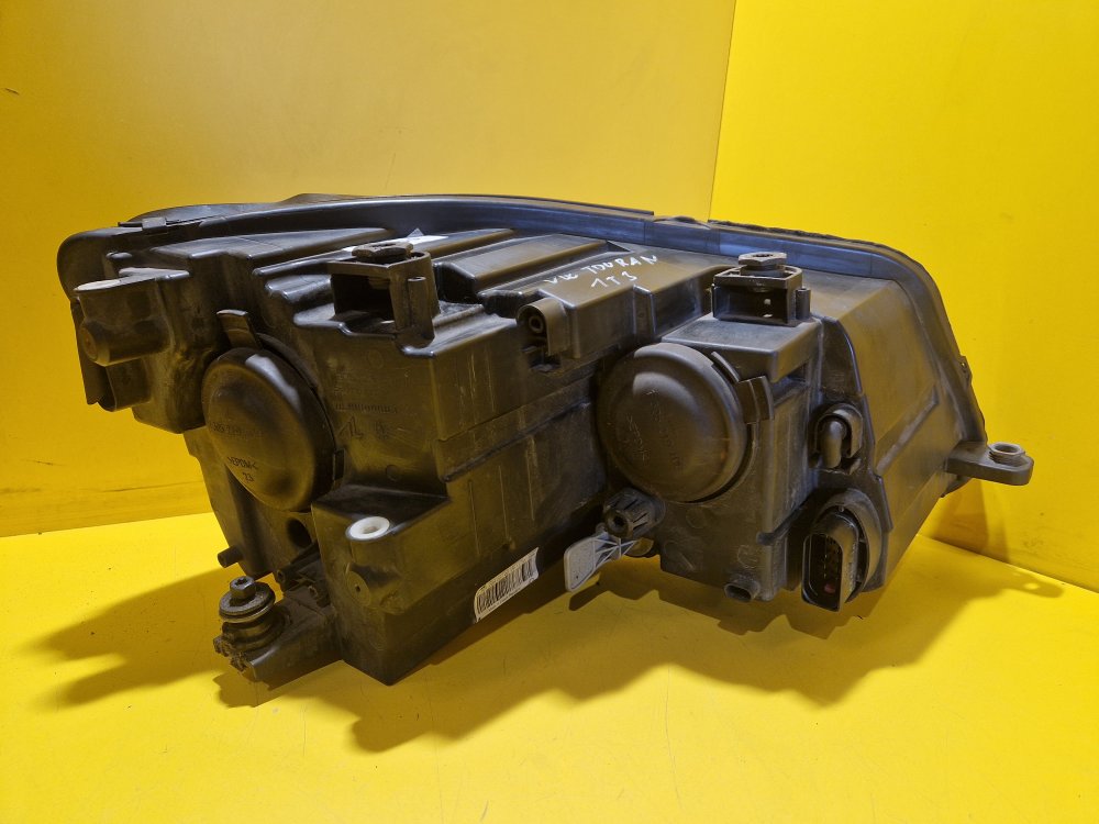 LEVÉ PŘEDNÍ SVĚTLO VW TOURAN II (1T3) / CADDY III - 18359
