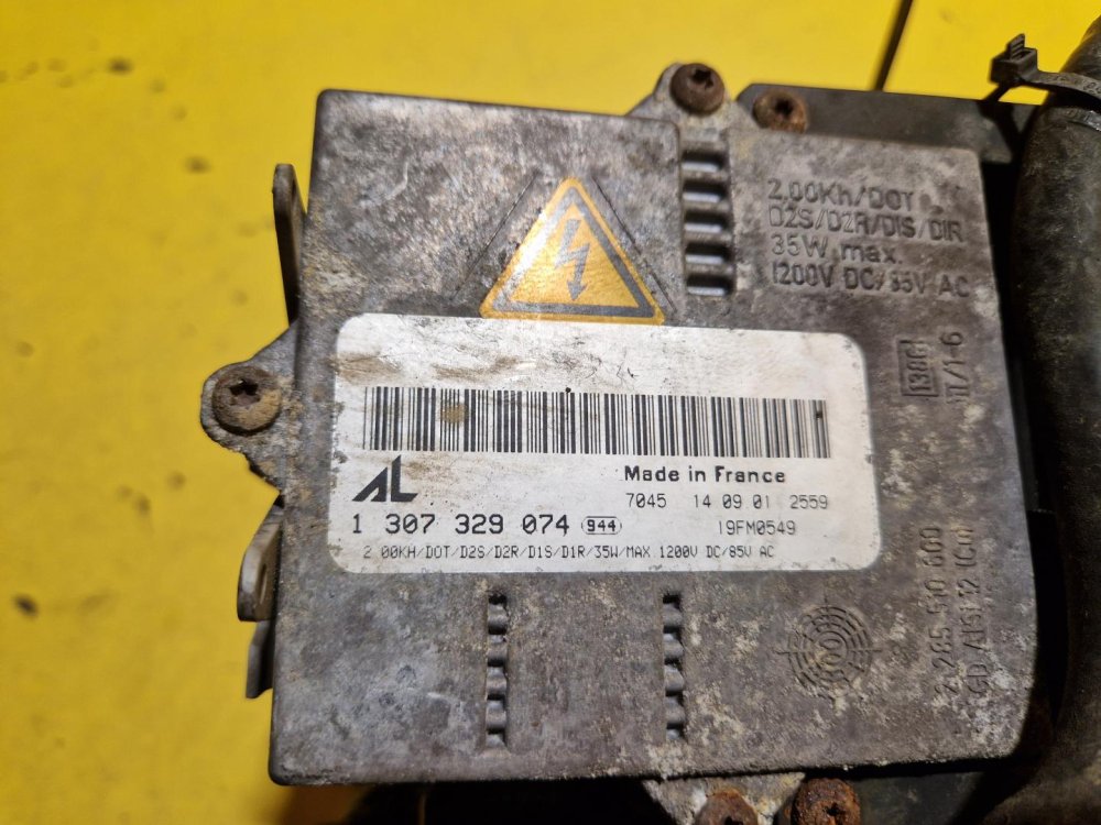 LEVÉ PŘEDNÍ XENON SVĚTLO BMW 3, E46 - 18722 LEVÉ PŘEDNÍ XENON SVĚTLO BMW 3, E46 - 18722