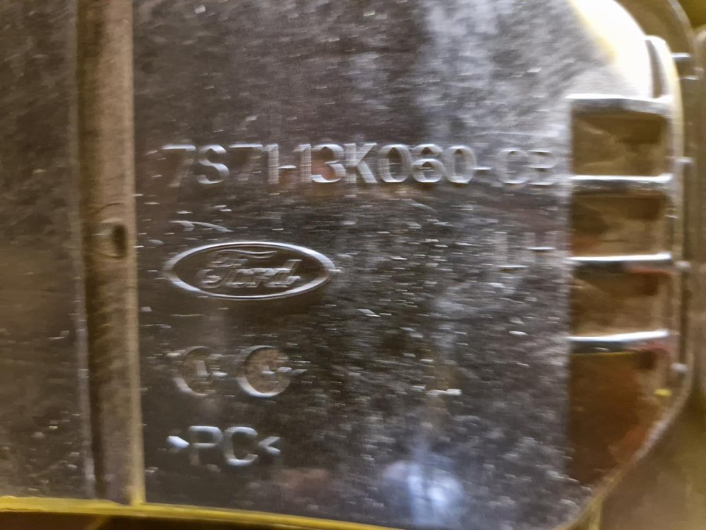 LEVÉ PŘEDNÍ SVĚTLO XENON FORD MONDEO MK4 IV (BA7) - 18725 LEVÉ PŘEDNÍ SVĚTLO XENON FORD MONDEO MK4 IV (BA7) - 18725