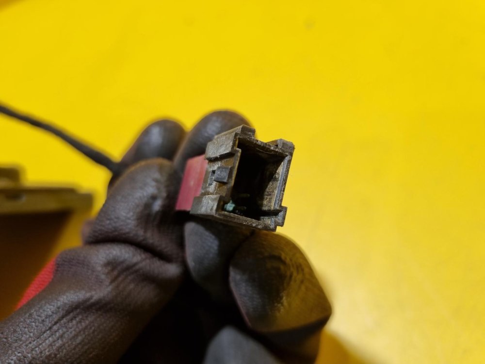 LEVÉ ZRCÁTKO FIAT DOBLO II (263), ČERNÉ NELAKOVANÉ , MANUÁLNÍ - 17166 LEVÉ ZRCÁTKO FIAT DOBLO II (263), ČERNÉ NELAKOVANÉ , MANUÁLNÍ - 17166