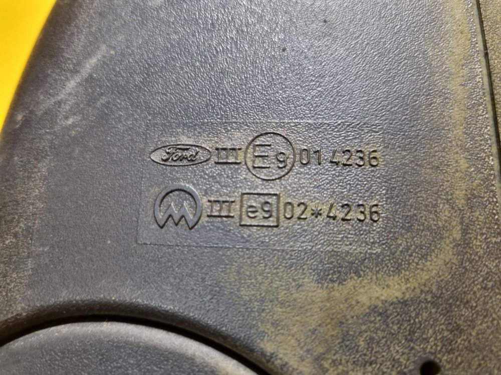 LEVÉ ZRCÁTKO FORD MONDEO III (MK3) FACELIFT , STŘÍBRNÉ, ELEKTRICKÉ - 16634 LEVÉ ZRCÁTKO FORD MONDEO III (MK3) FACELIFT , STŘÍBRNÉ, ELEKTRICKÉ - 16634