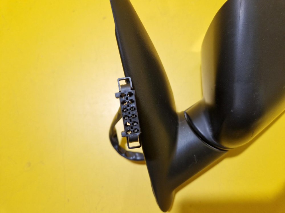 LEVÉ ZRCÁTKO ŠKODA OCTAVIA II , ČERNÉ NELAKOVANÉ, DLOUHÉ , ELEKTRICKÉ - 16092