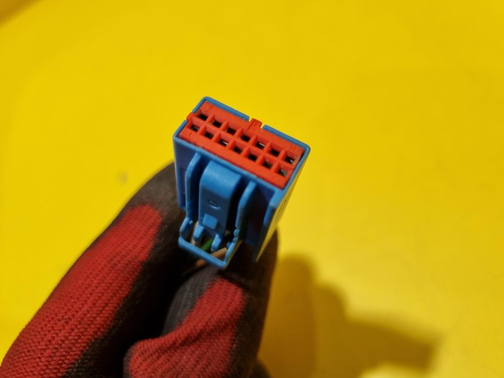 LEVÉ ZRCÁTKO VOLVO V50 ( 545 ) , ŠEDÉ, ELEKTRICKÉ - 16880