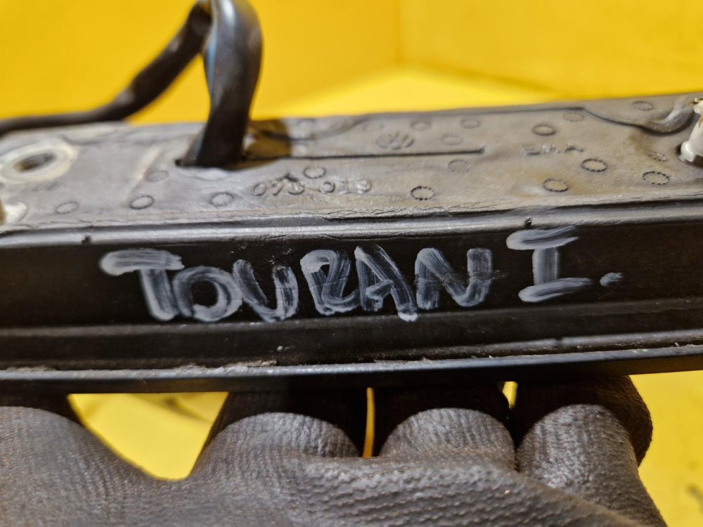 LEVÉ ZRCÁTKO VW TOURAN I (1T1, 1T2), BÍLÉ, ELEKTRICKÉ - 20785 LEVÉ ZRCÁTKO VW TOURAN I (1T1, 1T2), BÍLÉ, ELEKTRICKÉ - 20785