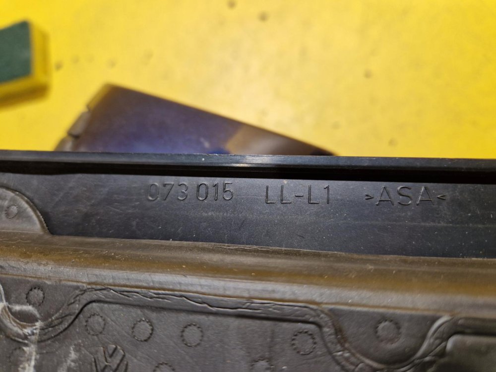 LEVÉ ZRCÁTKO VW TOURAN I (1T1, 1T2), MODRÉ, ELEKTRICKÉ - 19509 LEVÉ ZRCÁTKO VW TOURAN I (1T1, 1T2), MODRÉ, ELEKTRICKÉ - 19509