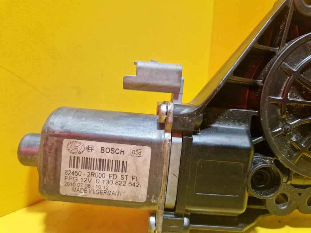 LEVÝ PŘEDNÍ MOTOREK STAHOVAČKY OKNA 0130822542 HYUNDAI I30 I -16040 LEVÝ PŘEDNÍ MOTOREK STAHOVAČKY OKNA 0130822542 HYUNDAI I30 I -16040