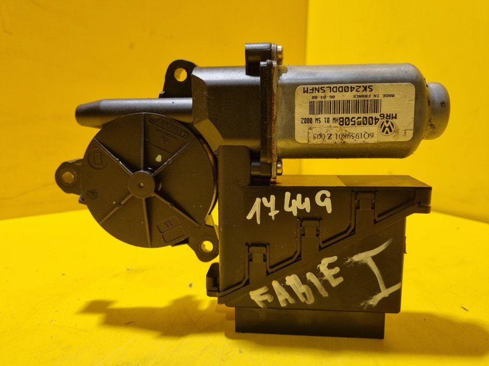 LEVÝ PŘEDNÍ MOTOREK STAHOVAČKY OKNA 6Q1959801 - ŠKODA FABIA I, FABIA II, ROOMSTER / VW POLO IV / SEAT IBIZA III, CORDOBA II - 17449 LEVÝ PŘEDNÍ MOTOREK STAHOVAČKY OKNA 6Q1959801 - ŠKODA FABIA I, FABIA II, ROOMSTER / VW POLO IV / SEAT IBIZA III, CORDOBA II - 17449