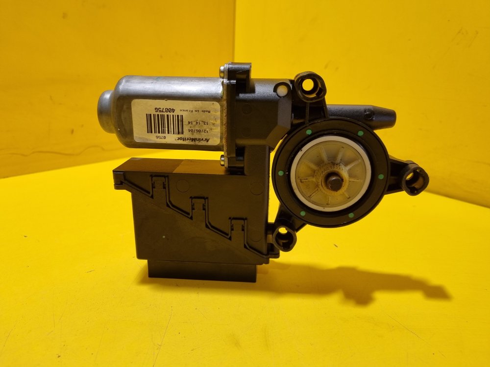 LEVÝ PŘEDNÍ MOTOREK STAHOVAČKY OKNA 6Q1959801A - ŠKODA FABIA I, FABIA II, ROOMSTER / VW POLO IV / SEAT IBIZA III, CORDOBA II - 17658 LEVÝ PŘEDNÍ MOTOREK STAHOVAČKY OKNA 6Q1959801A - ŠKODA FABIA I, FABIA II, ROOMSTER / VW POLO IV / SEAT IBIZA III, CORDOBA II - 17658