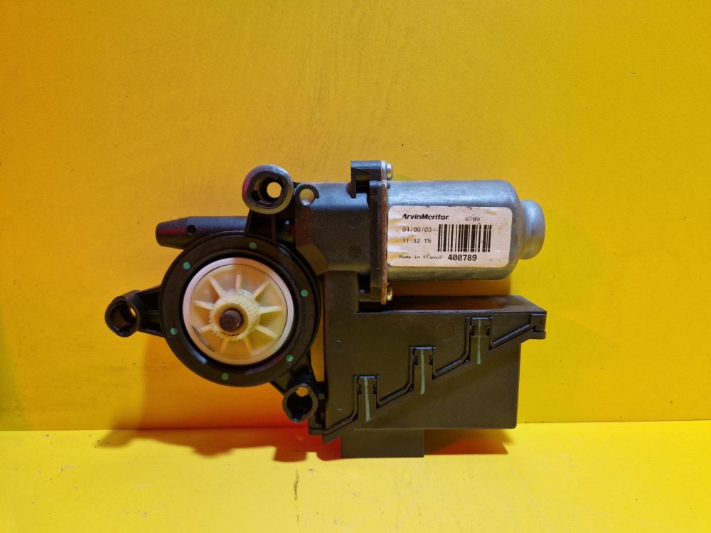 LEVÝ ZADNÍ MOTOREK STAHOVAČKY OKNA 6Q0959811A ŠKODA FABIA I, FABIA II, ROOMSTER / VW POLO IV / SEAT IBIZA III, CORDOBA II - 15648 LEVÝ ZADNÍ MOTOREK STAHOVAČKY OKNA 6Q0959811A ŠKODA FABIA I, FABIA II, ROOMSTER / VW POLO IV / SEAT IBIZA III, CORDOBA II - 15648