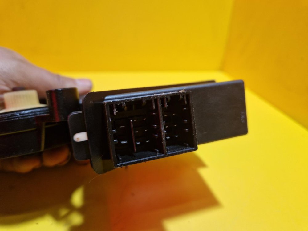 LEVÝ ZADNÍ MOTOREK STAHOVAČKY OKNA 6Q0959811A ŠKODA FABIA I, FABIA II, ROOMSTER / VW POLO IV / SEAT IBIZA III, CORDOBA II - 15648 LEVÝ ZADNÍ MOTOREK STAHOVAČKY OKNA 6Q0959811A ŠKODA FABIA I, FABIA II, ROOMSTER / VW POLO IV / SEAT IBIZA III, CORDOBA II - 15648