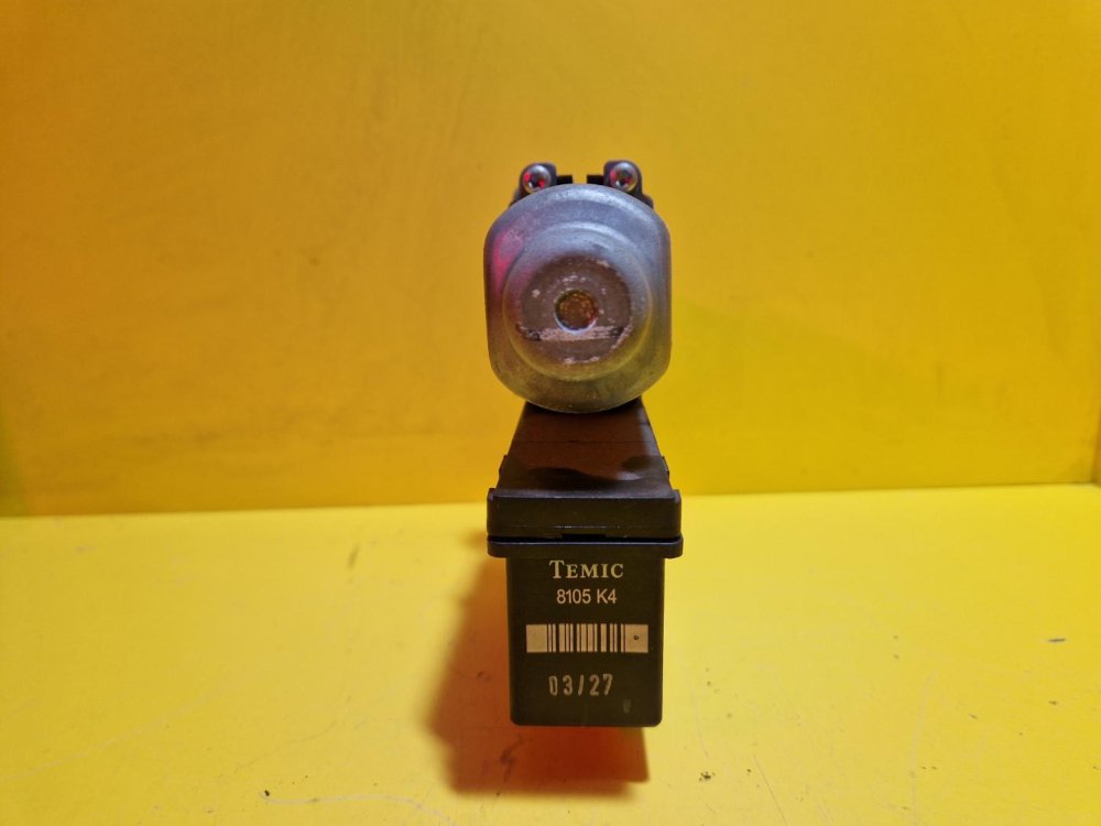 LEVÝ ZADNÍ MOTOREK STAHOVAČKY OKNA 6Q0959811A ŠKODA FABIA I, FABIA II, ROOMSTER / VW POLO IV / SEAT IBIZA III, CORDOBA II - 15648 LEVÝ ZADNÍ MOTOREK STAHOVAČKY OKNA 6Q0959811A ŠKODA FABIA I, FABIA II, ROOMSTER / VW POLO IV / SEAT IBIZA III, CORDOBA II - 15648