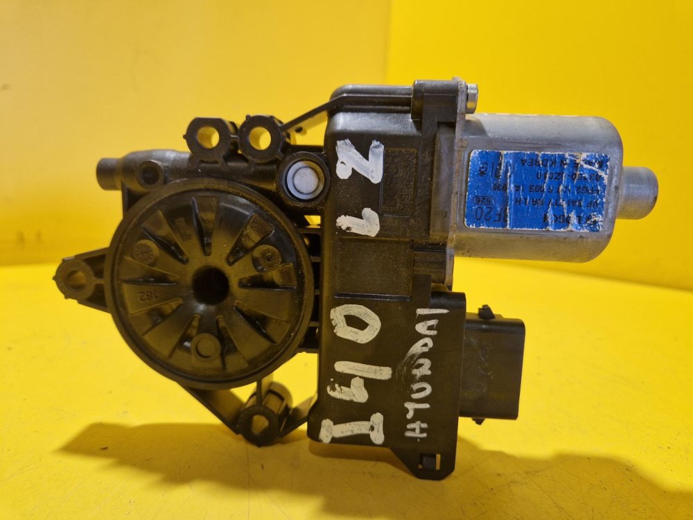 LEVÝ ZADNÍ MOTOREK STAHOVAČKY OKNA S JEDNOTKOU 83450-3Z010 HYUNDAI I40 - 18343 LEVÝ ZADNÍ MOTOREK STAHOVAČKY OKNA S JEDNOTKOU 83450-3Z010 HYUNDAI I40 - 18343