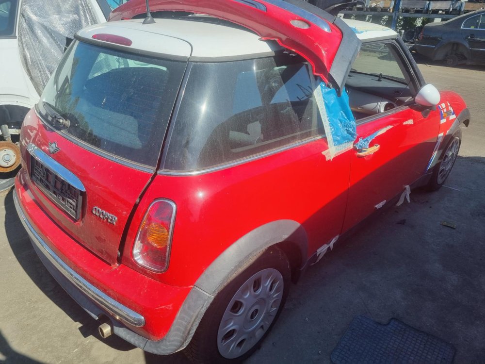 Mini Cooper RC31 1.6 ( W10B16A ) 85kW r.2003 červená na náhradní díly