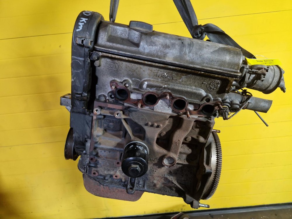 MOTOR AEE - 1.6 MPI 55KW - ŠKODA FELICIA / VW GOLF III, POLO III, VENTO, CADDY II / SEAT CORDOBA, INCA, IBIZA II - 19549