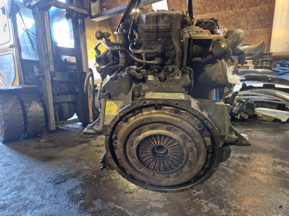 Motor CE136C - 5.9 136kW - DAF LF 55.180 E15 r.2004 - 19196 Motor CE136C - 5.9 136kW - DAF LF 55.180 E15 r.2004 - 19196