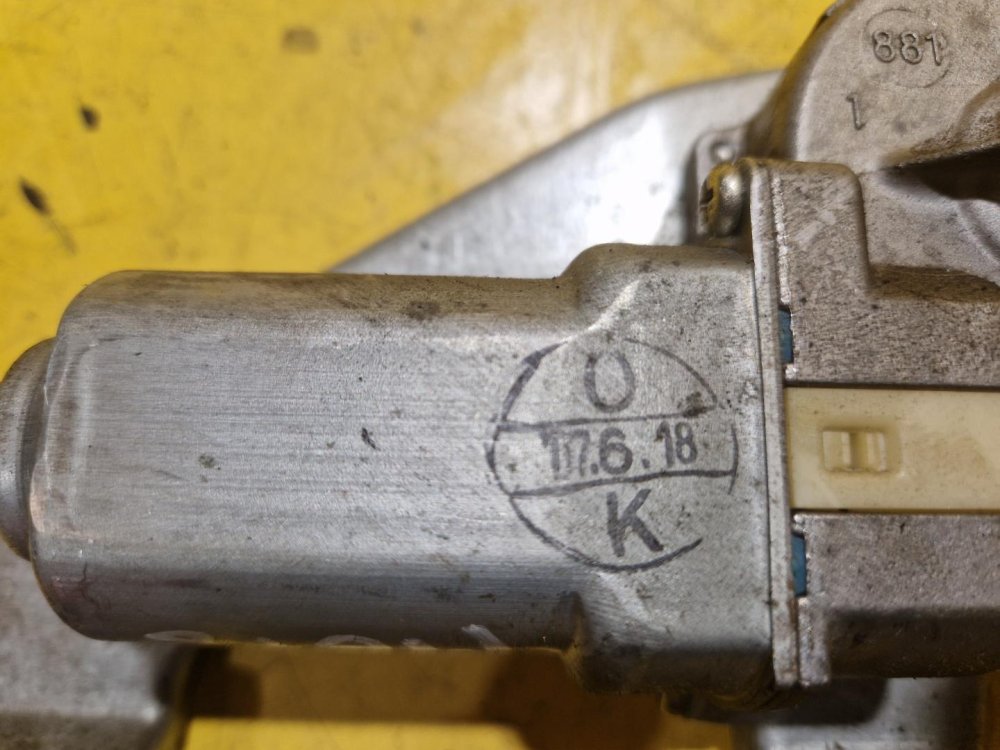 MOTOREK ZADNÍHO STĚRAČE - WB2212V - SUZUKI SWIFT III - 19678