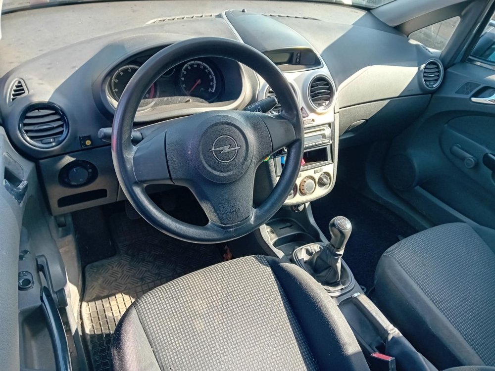 Opel Corsa D 1.0 12V ( Z10XEP ) 40kW r.2007 modrá na náhradní díly