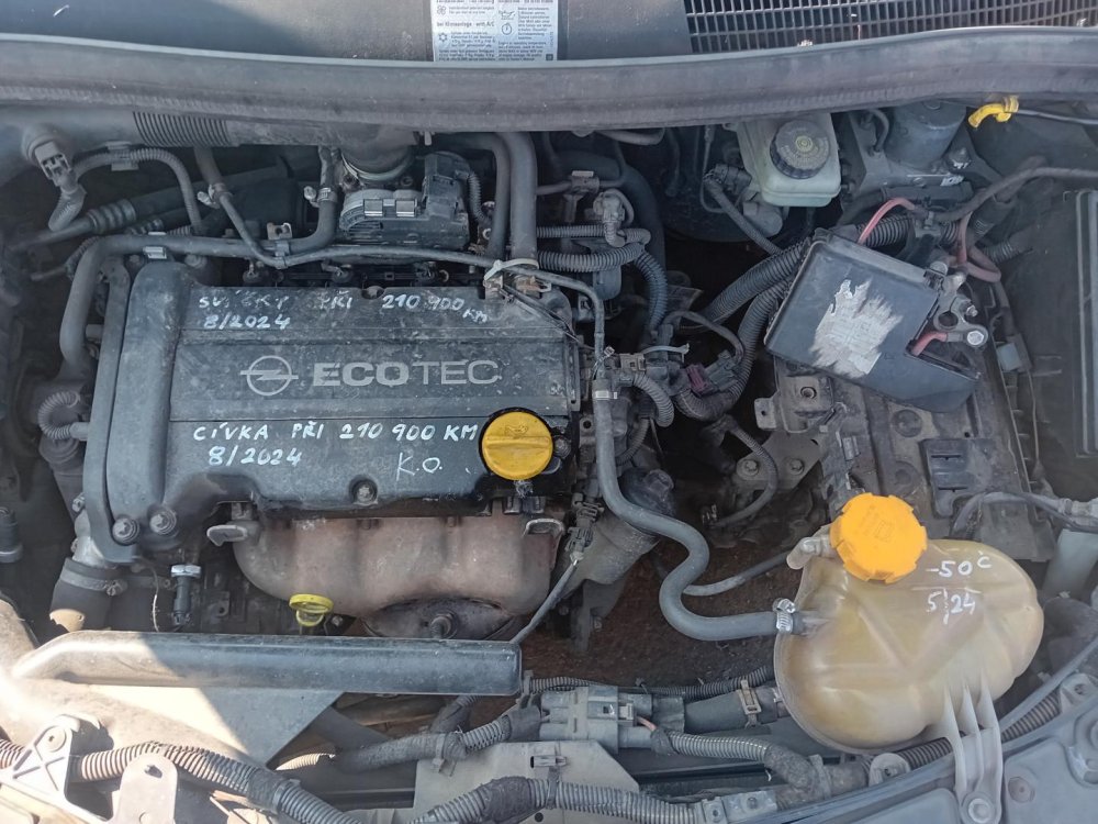 Opel Corsa D 1.2 ( Z12XEP ) 59kW r.2008 černá Z20R na náhradní díly