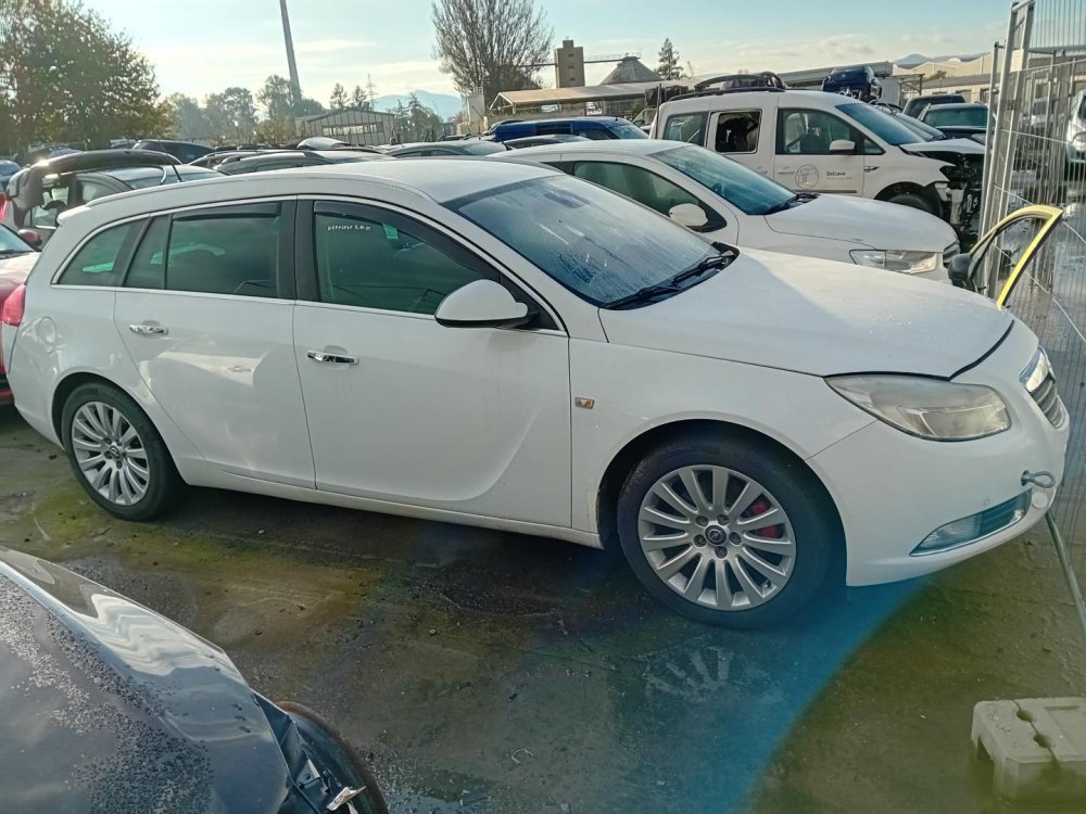 Opel Insignia 2.0 CDTi ( A20DTH ) 118kW r.2011 na náhradní díly