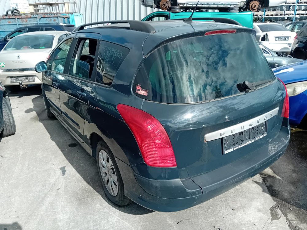 Peugeot 308 1.6 HDI ( 9HX ) 66kW r.2008 šedá na náhradní díly