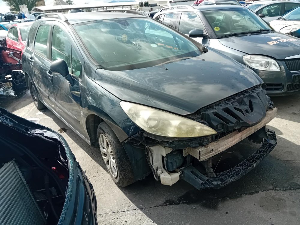 Peugeot 308 1.6 HDI ( 9HX ) 66kW r.2008 šedá na náhradní díly