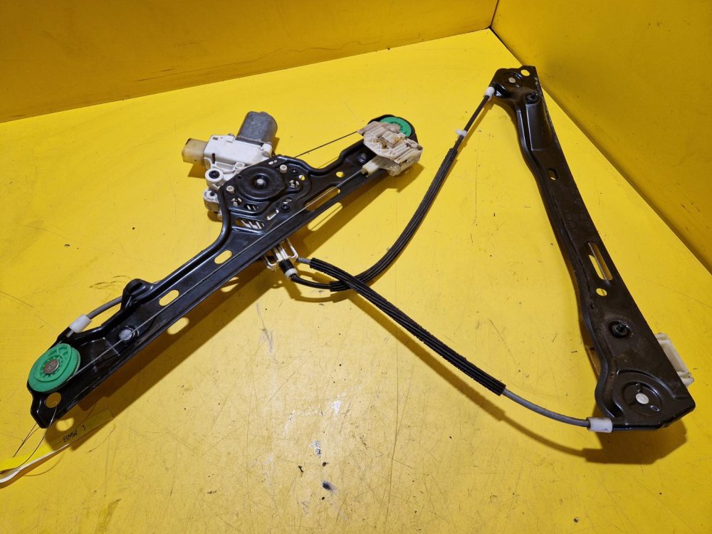 PRAVÁ PŘEDNÍ STAHOVAČKA OKNA S MOTORKEM 996625101 - BMW 1 E87 (2003-2011) - 18603 PRAVÁ PŘEDNÍ STAHOVAČKA OKNA S MOTORKEM 996625101 - BMW 1 E87 (2003-2011) - 18603