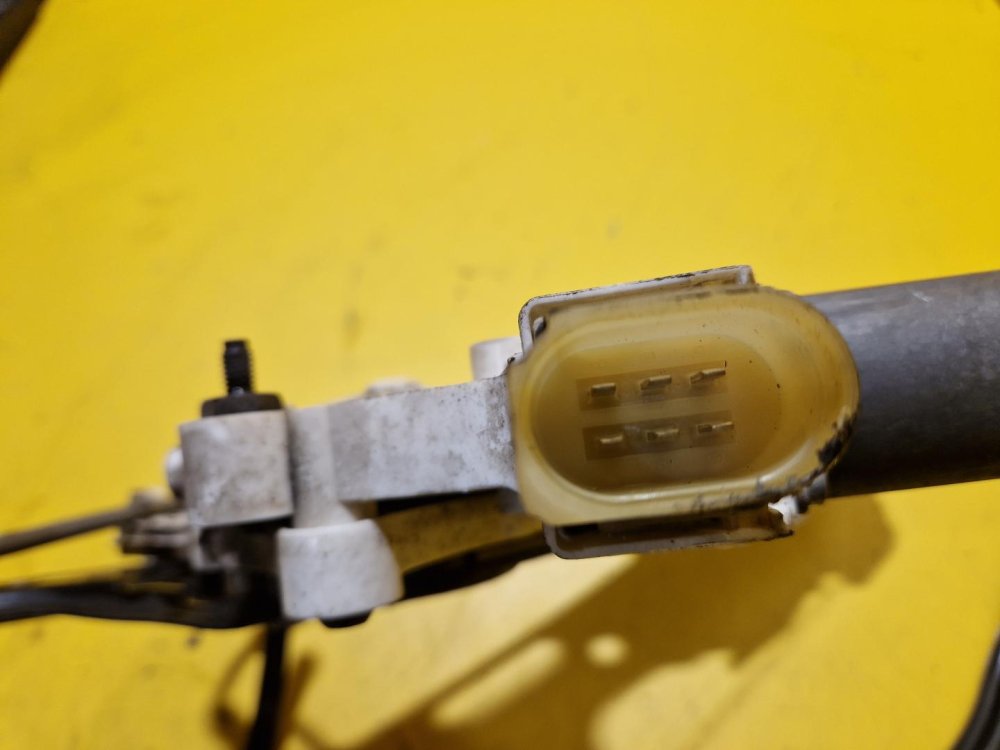 PRAVÁ PŘEDNÍ STAHOVAČKA OKNA S MOTORKEM 996625101 - BMW 1 E87 (2003-2011) - 18603 PRAVÁ PŘEDNÍ STAHOVAČKA OKNA S MOTORKEM 996625101 - BMW 1 E87 (2003-2011) - 18603