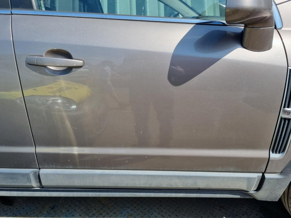 PRAVÉ PŘEDNÍ DVEŘE OPEL ANTARA , ZLATOSTŘÍBRNÉ C105 - 18116