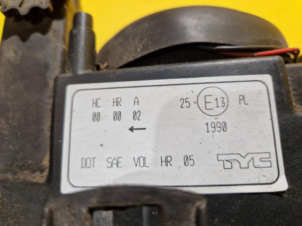 PRAVÉ PŘEDNÍ SVĚTLO BMW 3, E46 - 20036 PRAVÉ PŘEDNÍ SVĚTLO BMW 3, E46 - 20036