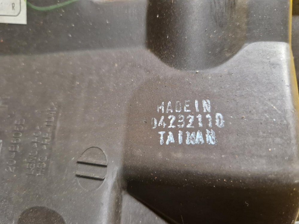 PRAVÉ PŘEDNÍ SVĚTLO CITROEN C1 I - 20949 PRAVÉ PŘEDNÍ SVĚTLO CITROEN C1 I - 20949