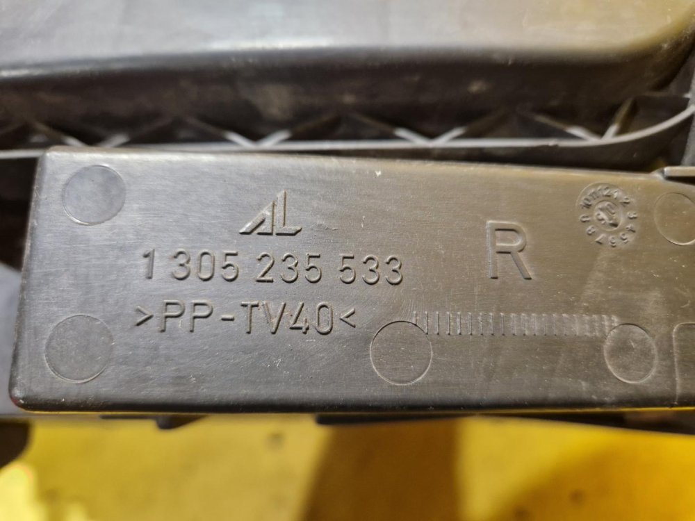 PRAVÉ PŘEDNÍ SVĚTLO FORD GALAXY I (WGR), FACELIFT - 18946