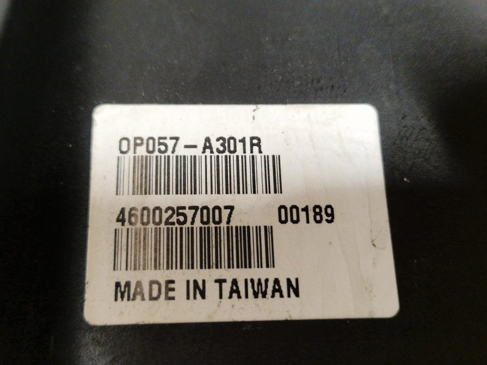 PRAVÉ PŘEDNÍ SVĚTLO OPEL ASTRA H - 20140 PRAVÉ PŘEDNÍ SVĚTLO OPEL ASTRA H - 20140