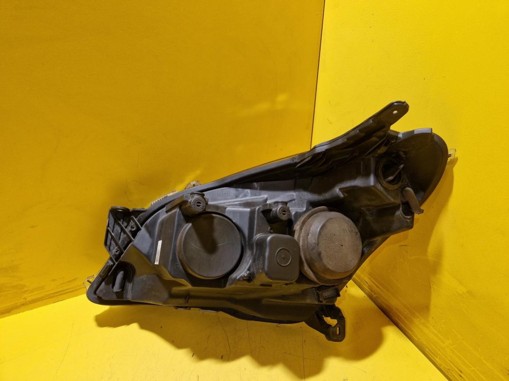 PRAVÉ PŘEDNÍ SVĚTLO OPEL ASTRA H - 20140 PRAVÉ PŘEDNÍ SVĚTLO OPEL ASTRA H - 20140