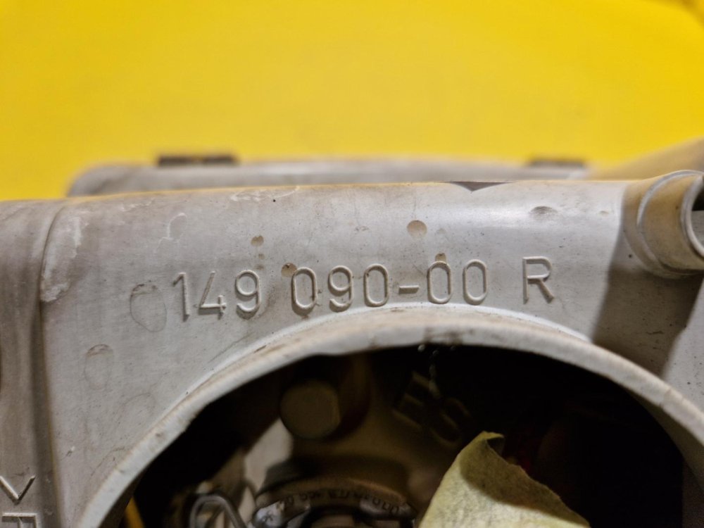 PRAVÉ PŘEDNÍ SVĚTLO VOLVO V40 I, S40 I - 18864 PRAVÉ PŘEDNÍ SVĚTLO VOLVO V40 I, S40 I - 18864