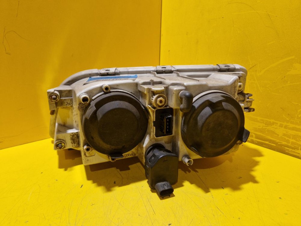 PRAVÉ PŘEDNÍ SVĚTLO VOLVO V40 I, S40 I - 20103 PRAVÉ PŘEDNÍ SVĚTLO VOLVO V40 I, S40 I - 20103