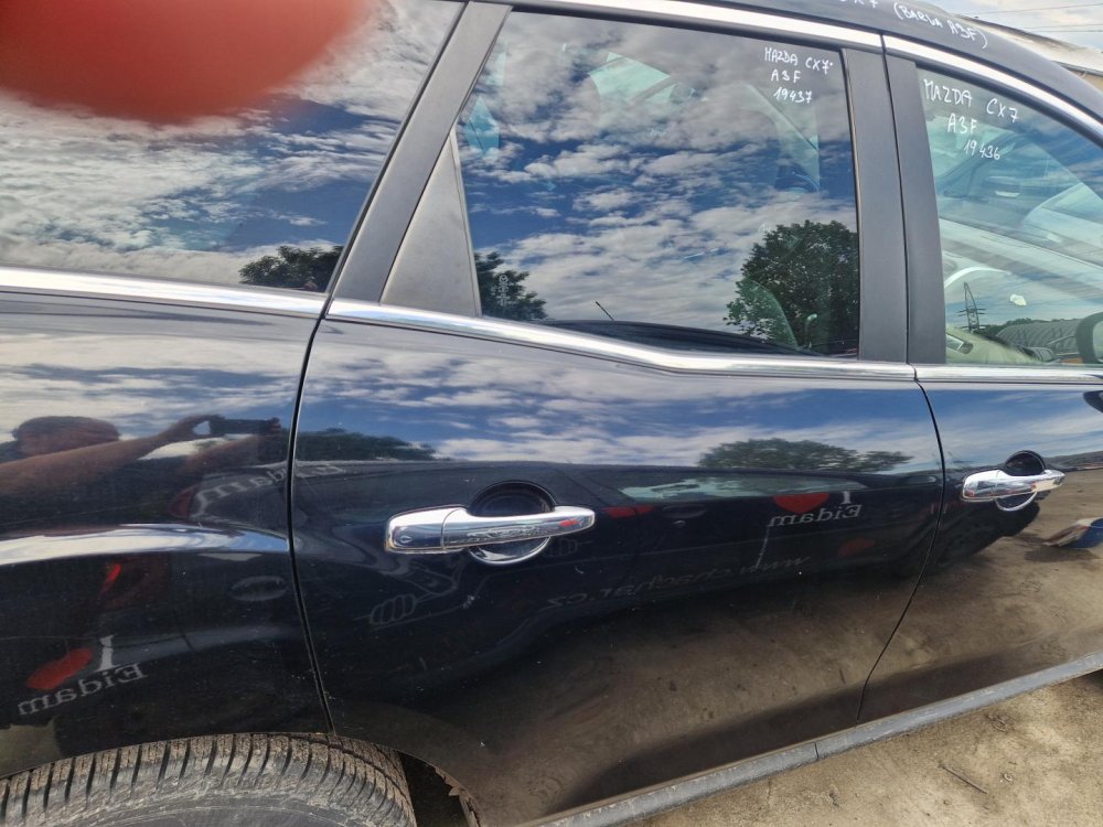 PRAVÉ ZADNÍ DVEŘE MAZDA CX7 (ER), ČERNÉ A3F - 19437